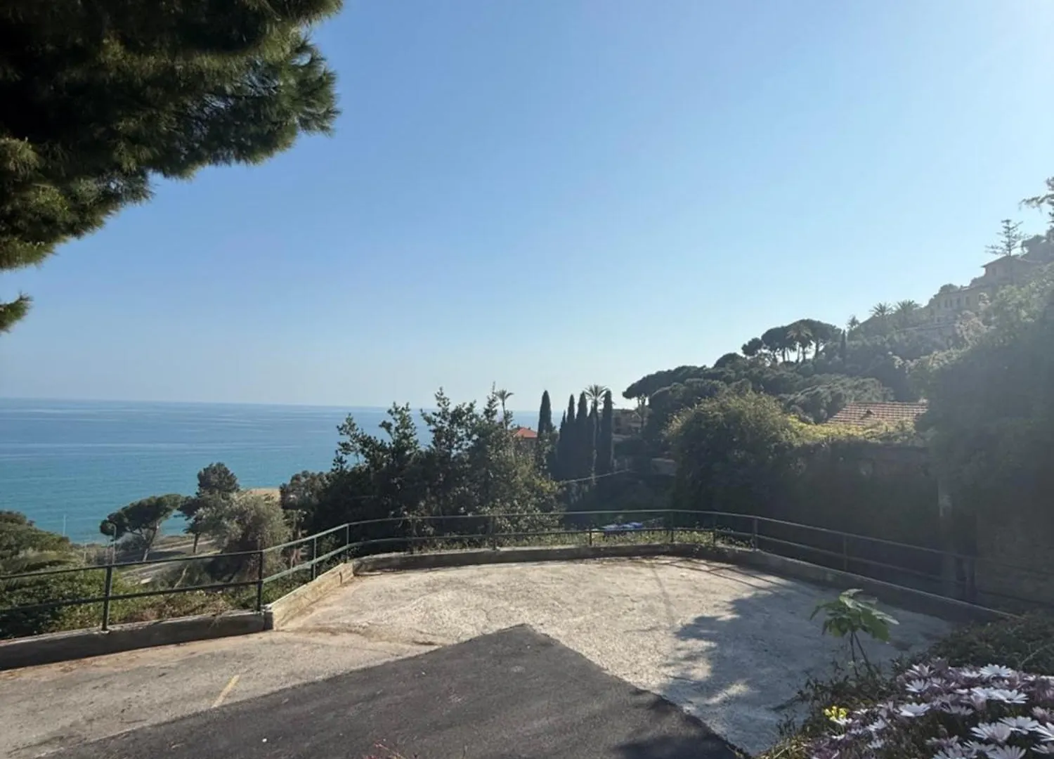 Agriturismo Un Mare Di Fiori 벤티밀리아 팜스테이