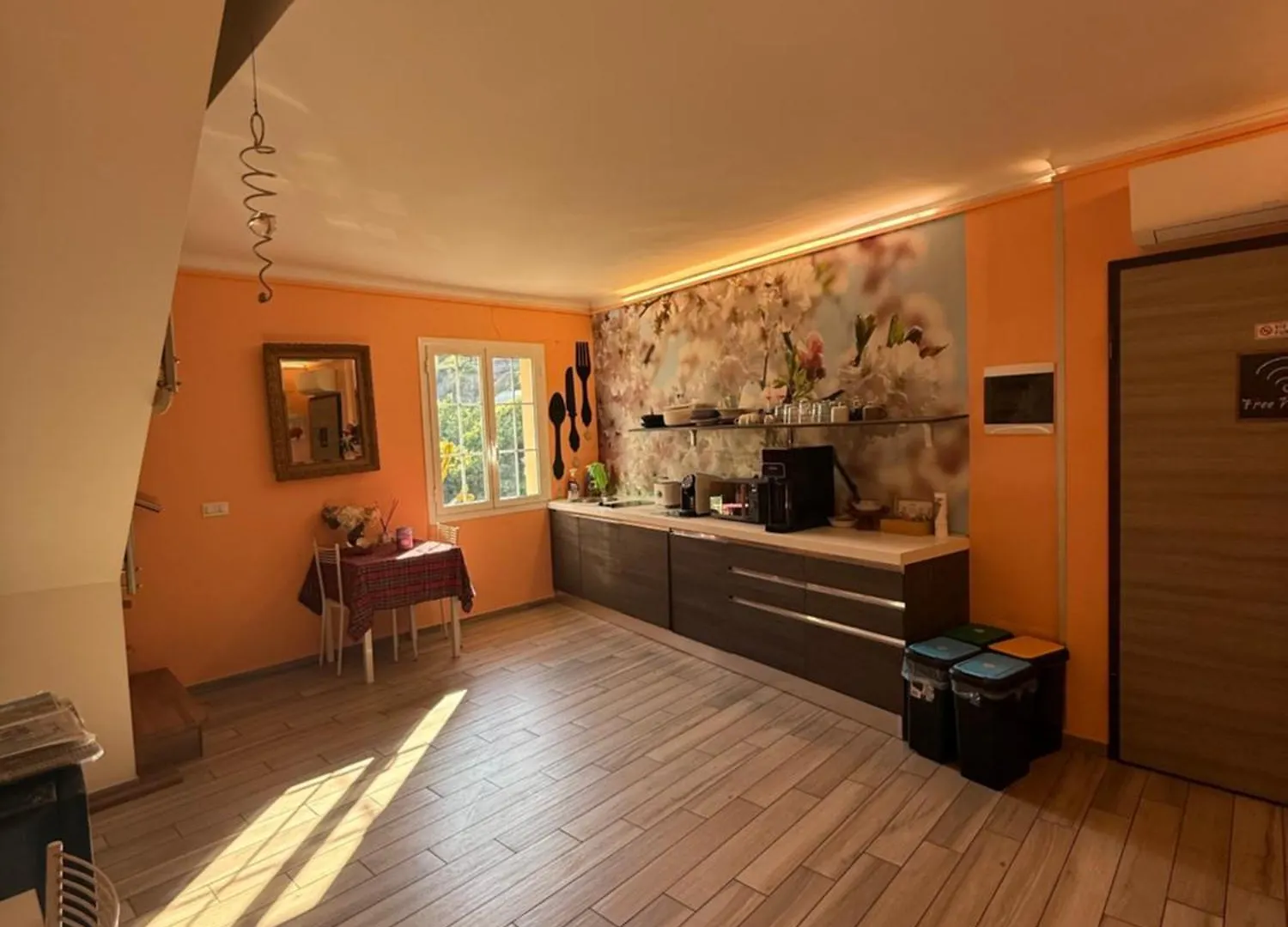 Agriturismo Un Mare Di Fiori 벤티밀리아