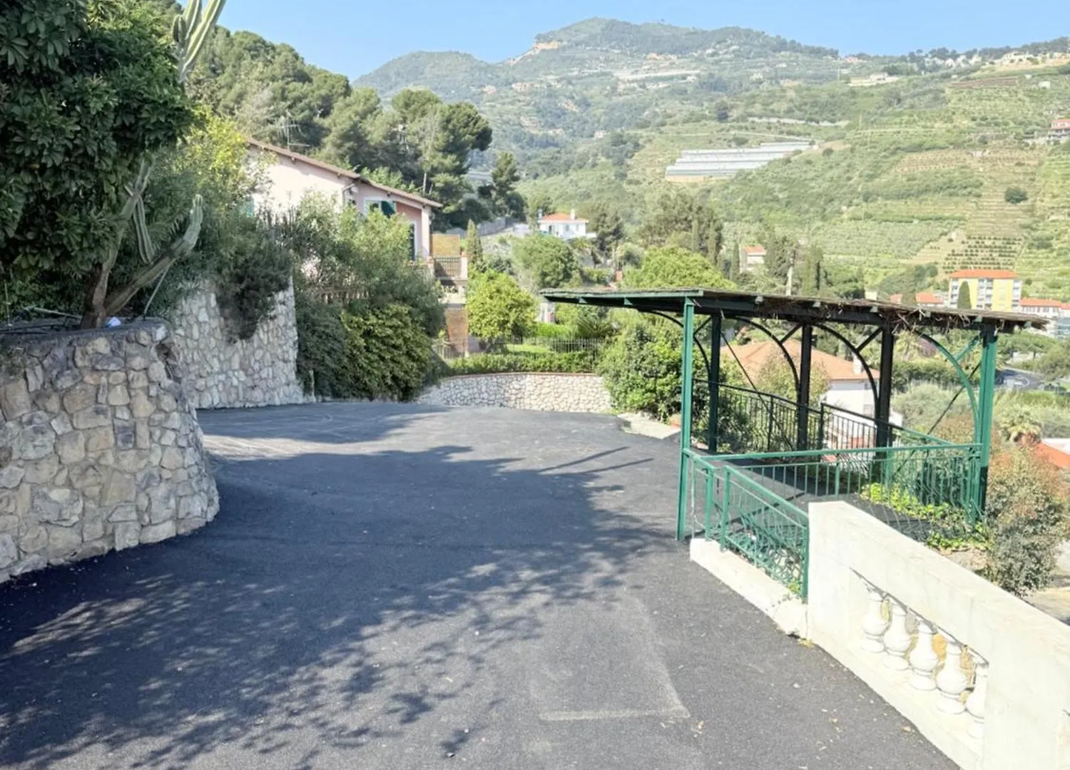 Agriturismo Un Mare Di Fiori 벤티밀리아 팜스테이
