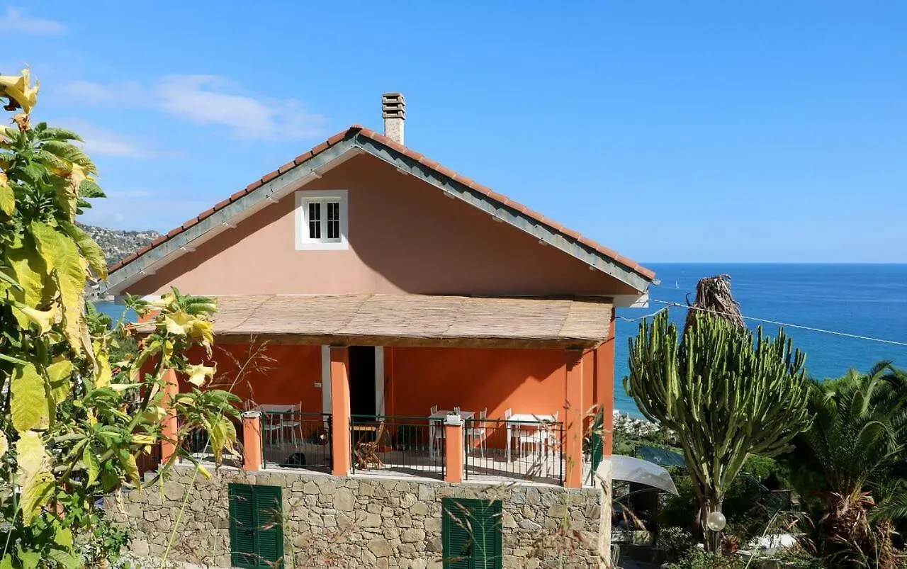 Agriturismo Un Mare Di Fiori 벤티밀리아 0*,  이탈리아
