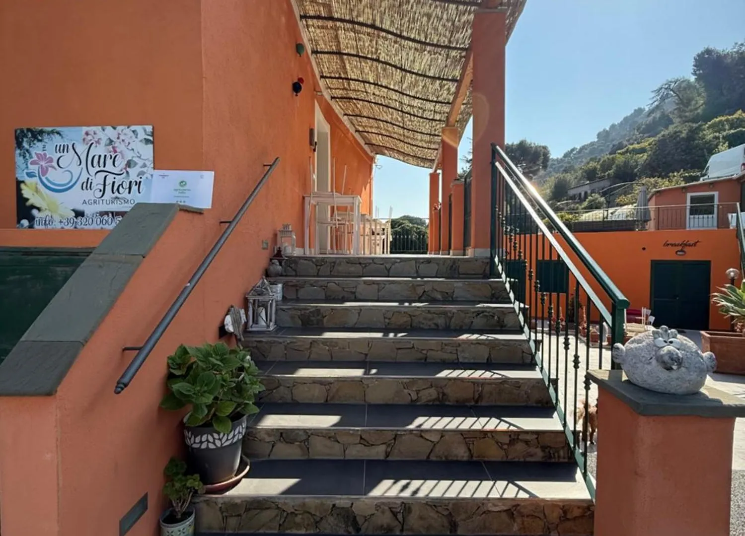 ונטימיגליה Agriturismo Un Mare Di Fiori בית חווה